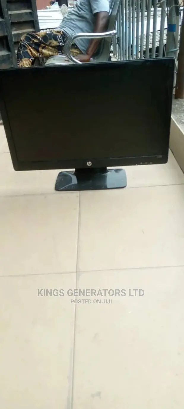 Neatly Used HP 25inches Monitor.