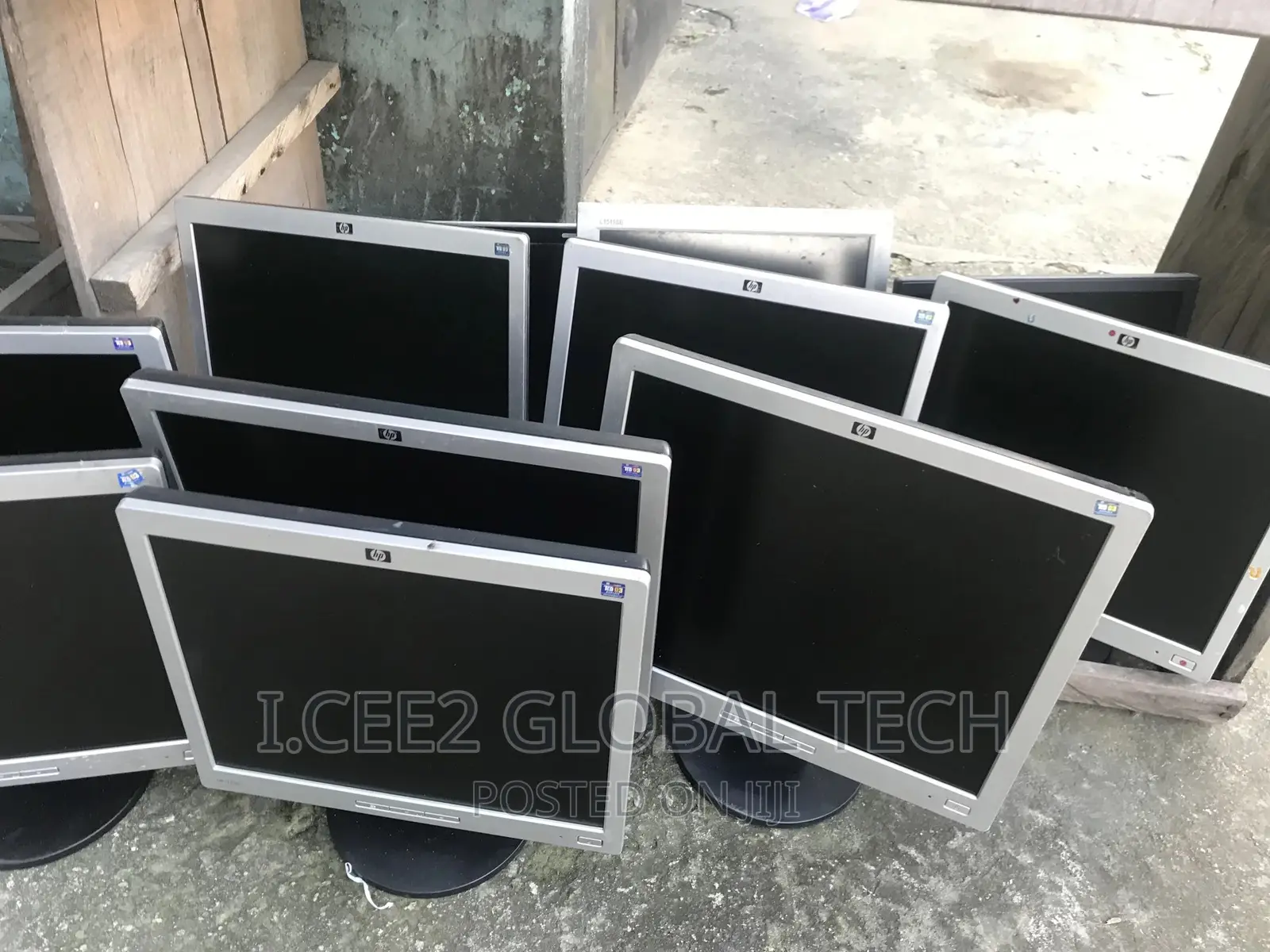 17” Monitor Screen